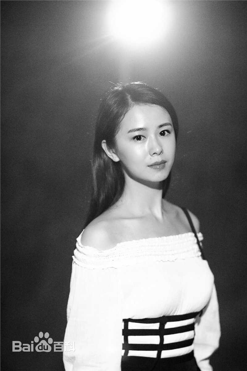 黄小瑜最全照壁纸