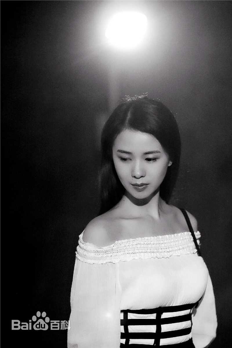 黄小瑜最全照壁纸