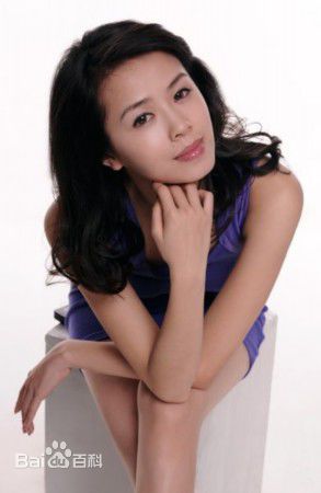 最新黄小瑜壁纸