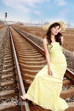 易莉(Lily)最全照壁纸