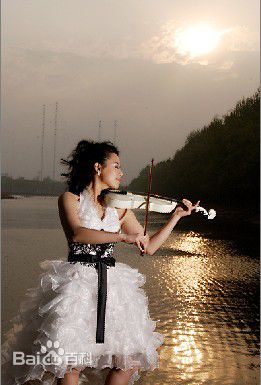 易莉(Lily)最全照壁纸