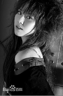 易莉(Lily)最全照壁纸