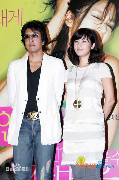 张真英(Jang Jin Young)出席活动生活照相册