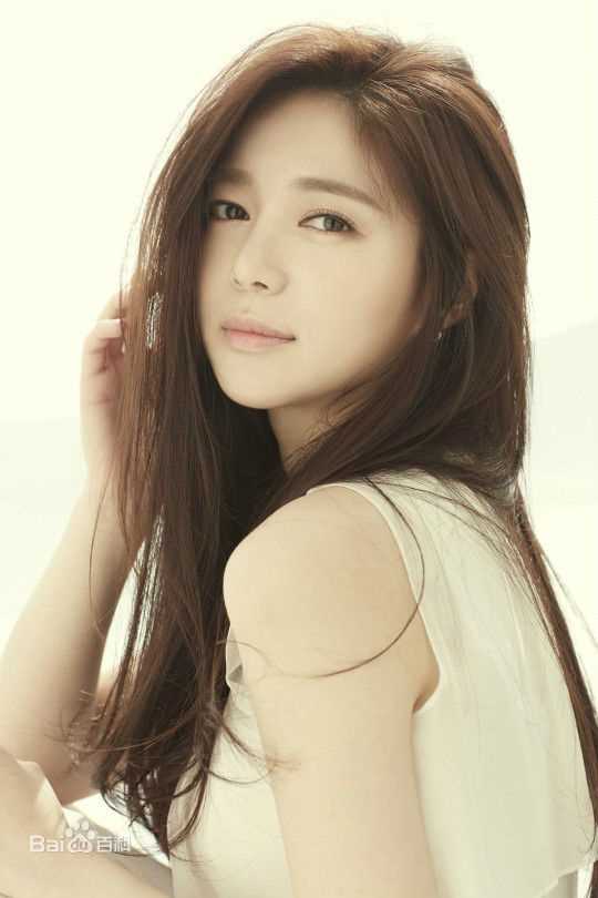 高清李伊利雅()图片