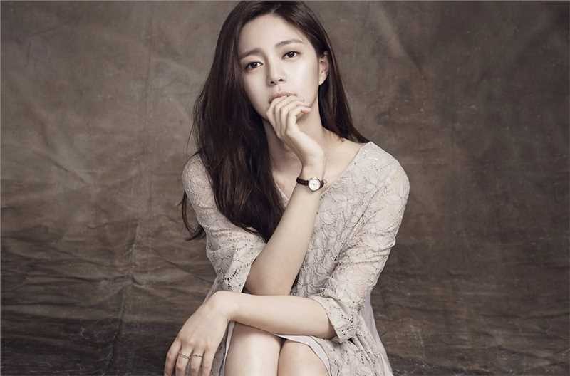 高清李伊利雅()图片