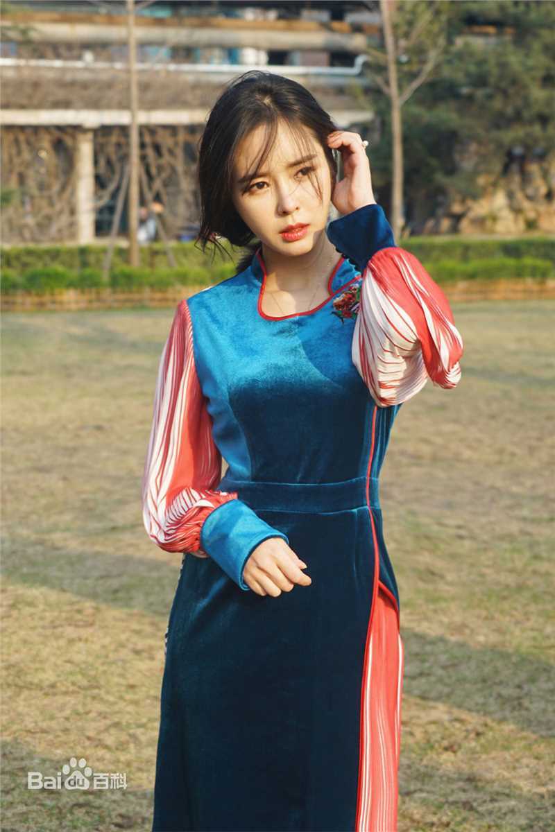 赵慧仙(CHO HYE SUN)街拍壁纸壁纸