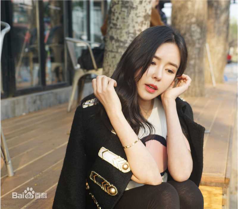 赵慧仙(CHO HYE SUN)街拍壁纸壁纸