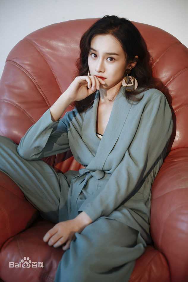 陆妍淇高清港风造型图集