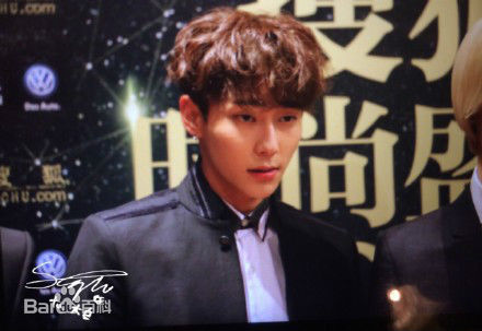 金圣柱()前后照片