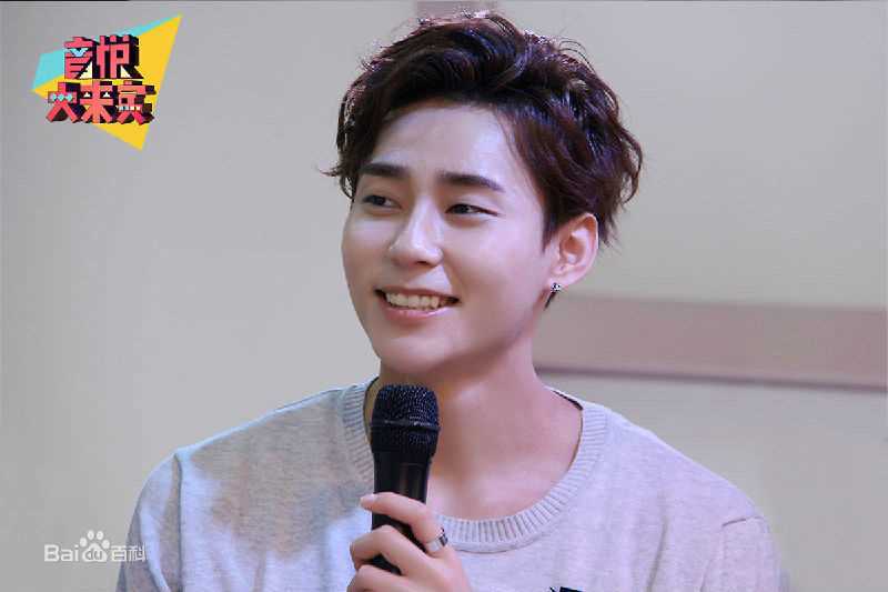 金圣柱()前后照片