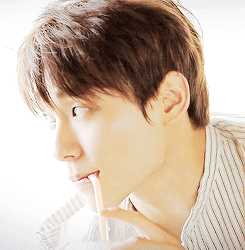 最优质金圣柱()生活照