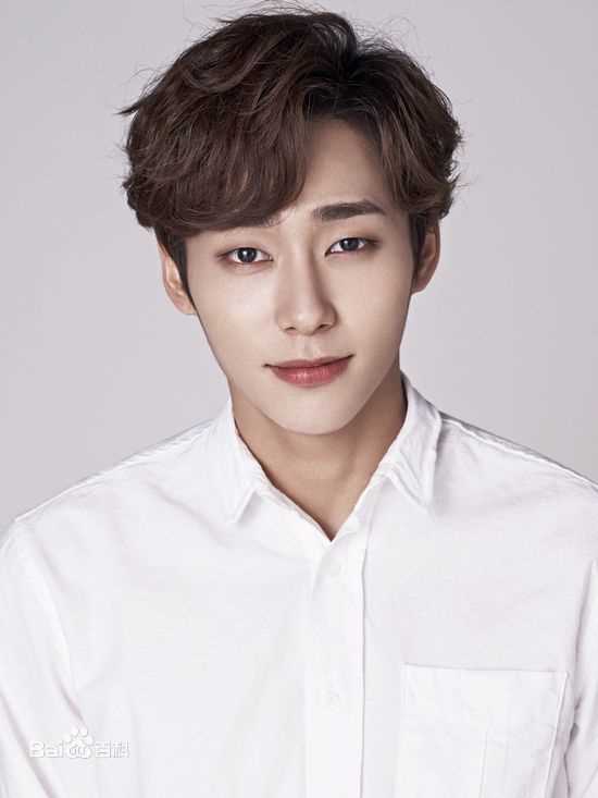 最新金圣柱()性感图片