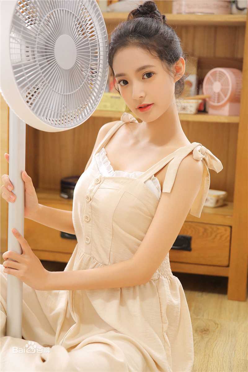 邹新宇精选日系图册