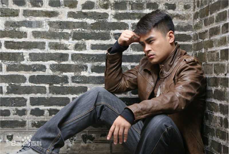 边辉最新照壁纸