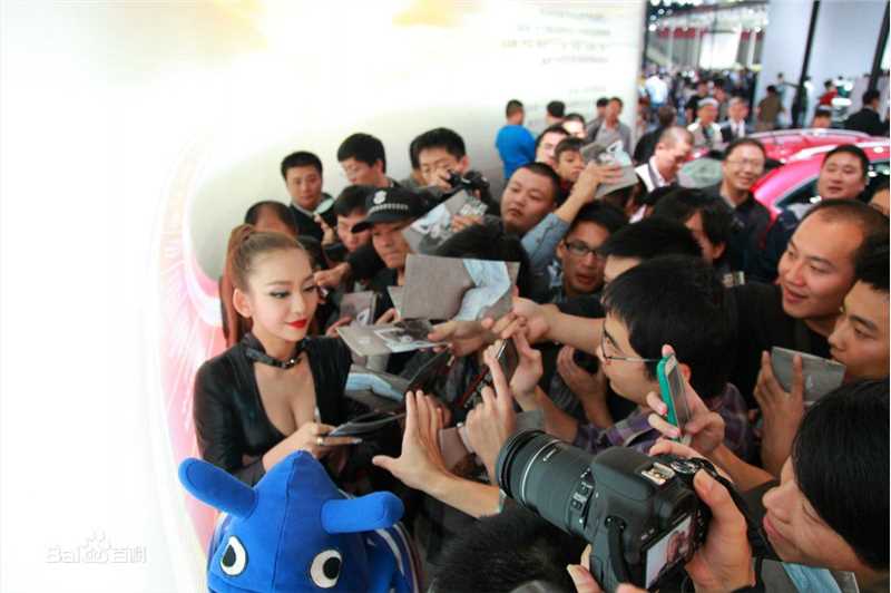 曹阳(Cao Yang)最新2012上海车展猫女图集