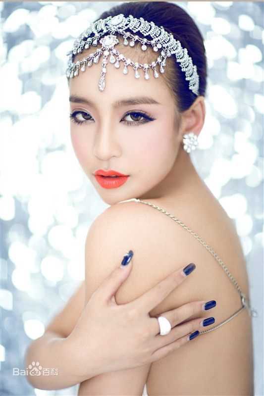 曹阳(Cao Yang)精选钻石袍图册