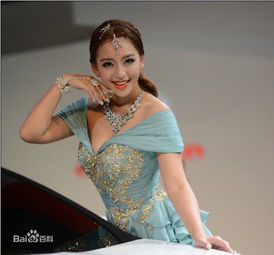 曹阳(Cao Yang)2012广州车展车模性感图片图集