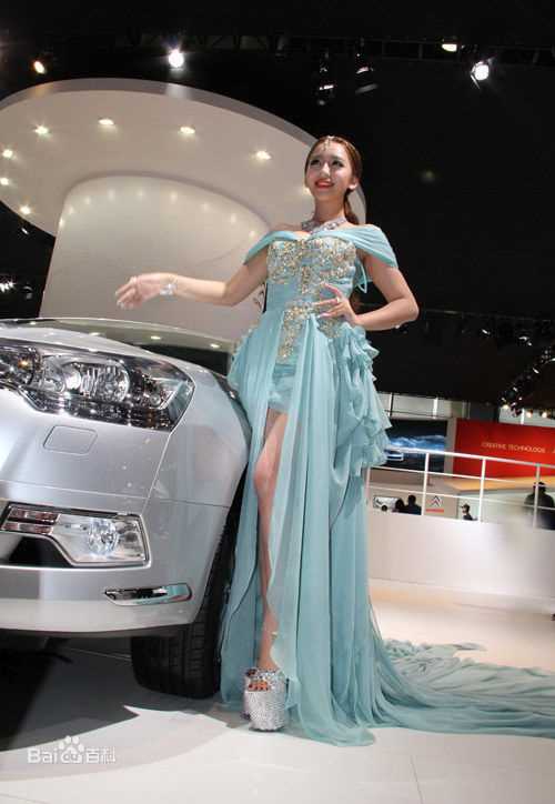 曹阳(Cao Yang)2012广州车展车模性感图片图集