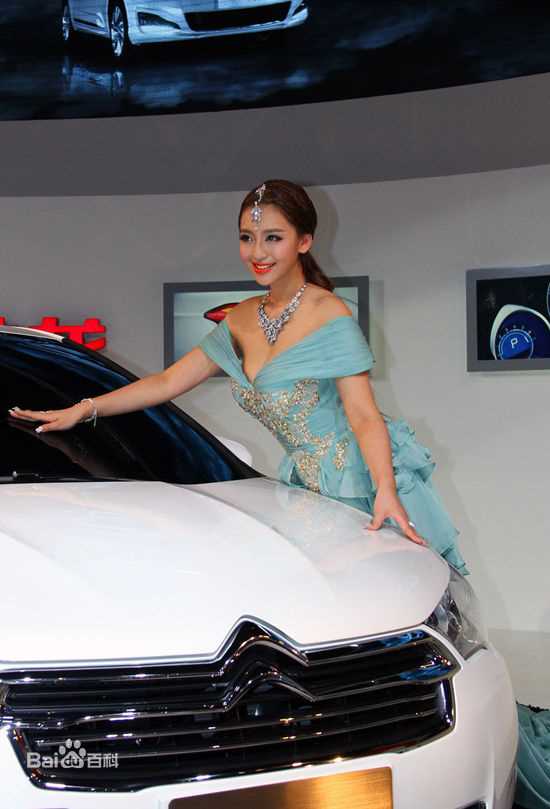 曹阳(Cao Yang)2012广州车展车模性感图片图集