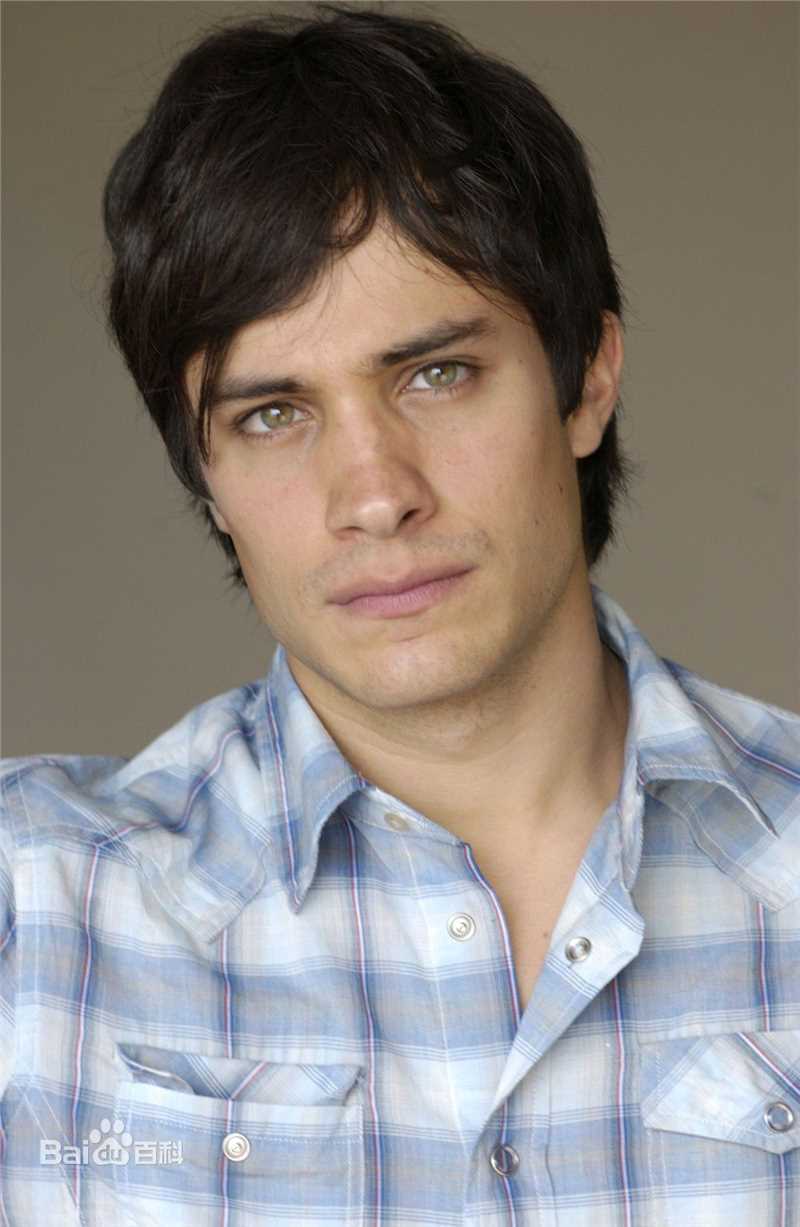 盖尔·加西亚·贝纳尔(Gael García Bernal)前后照片