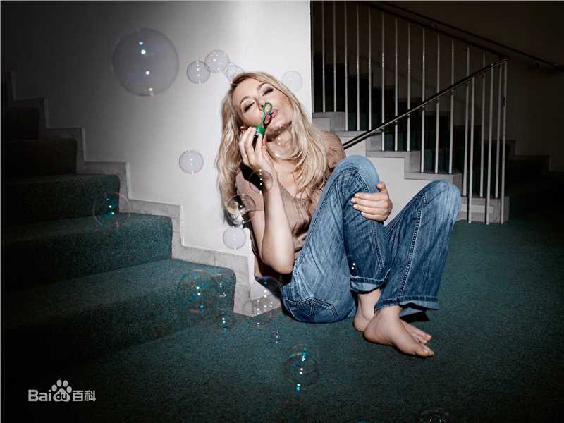 玛蒂娜·希尔(Martina Hill)前后照片