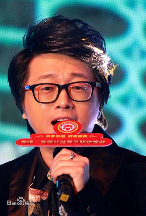 李济纶(SKYLY)公益活动照片素颜照相册