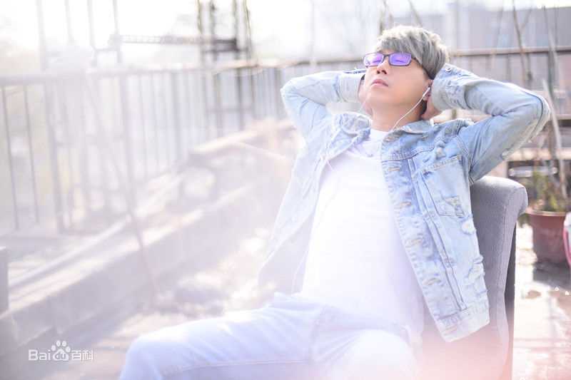 李济纶(SKYLY)照片性感图片图集