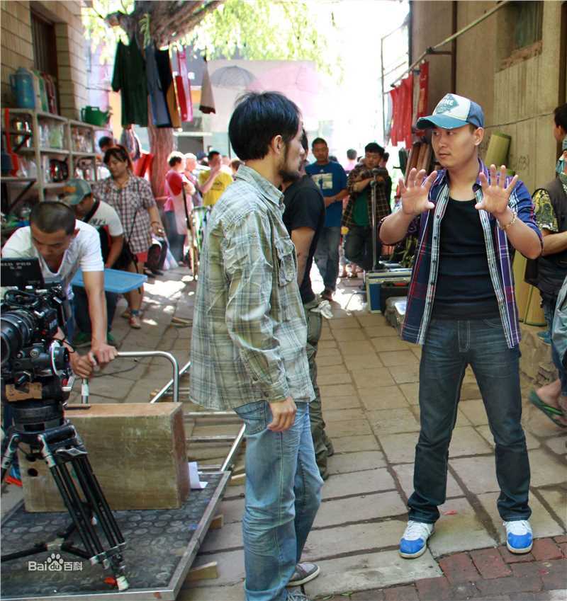 史震飞导演工作照图片图册