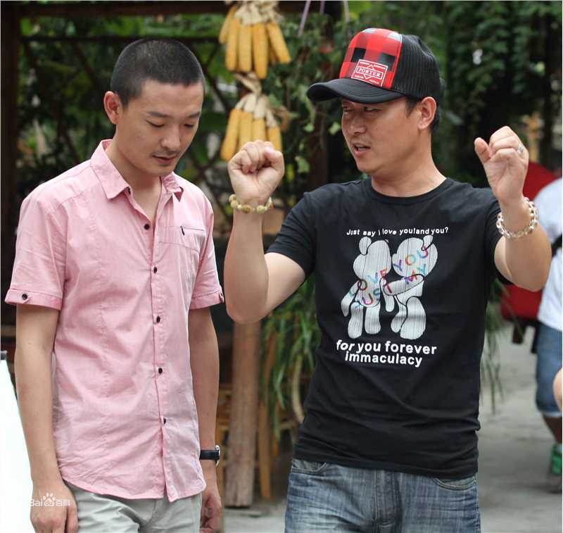 史震飞导演工作照图片图册