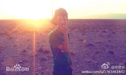 最新李昊宇(Van.gogh)性感图片