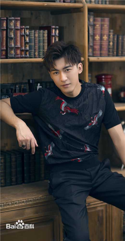 李柏谊最新壁纸