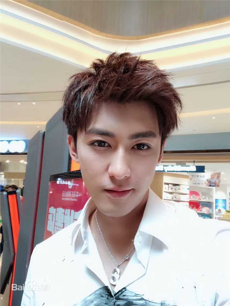 李柏谊生活写照生活照