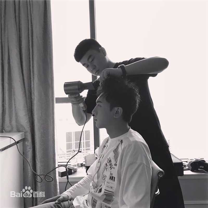 李柏谊生活写照生活照