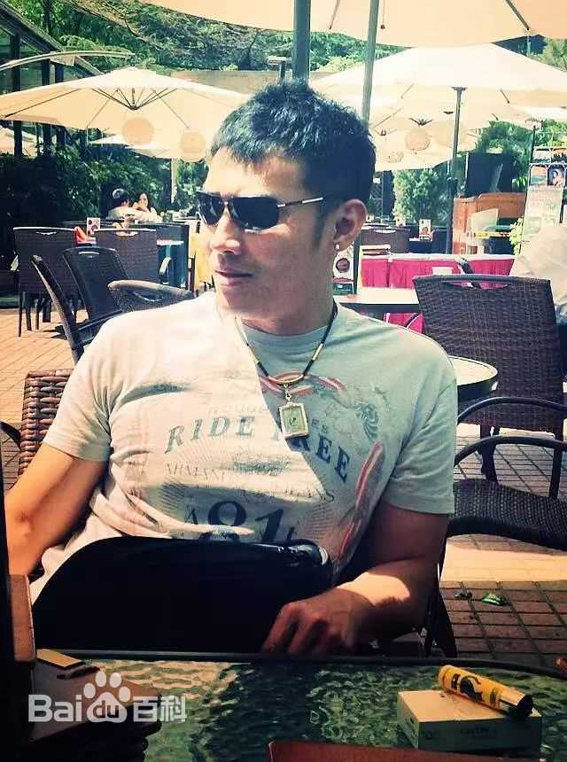 刘涤非生活照前后照片