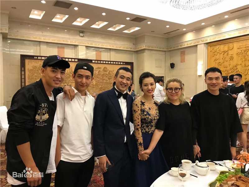 刘涤非生活照前后照片