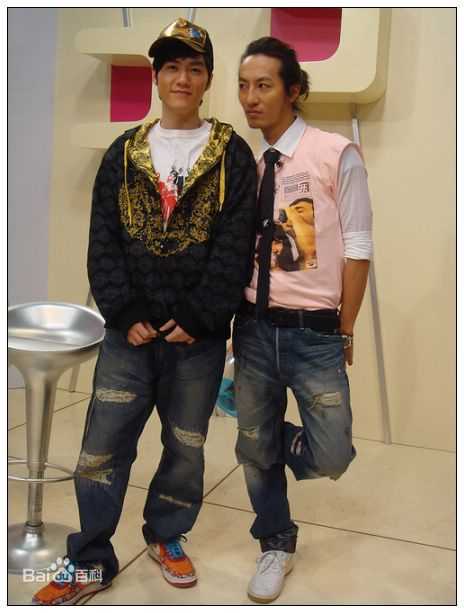 莫君莫莫主持壁纸壁纸