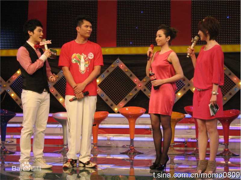 莫君莫莫主持壁纸壁纸