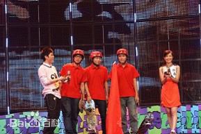 莫君莫莫主持壁纸壁纸