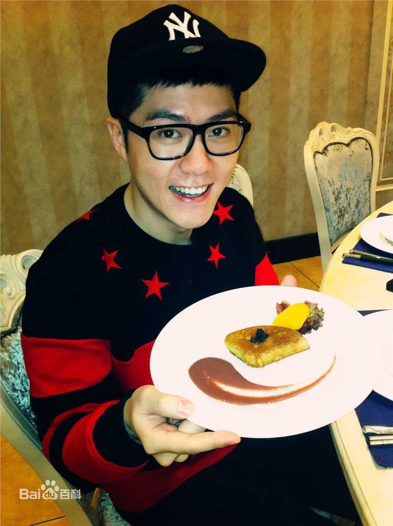 莫君莫莫生活生活照