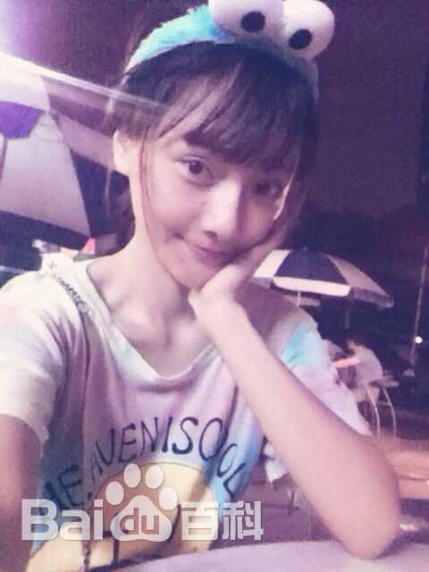 刘青(Ava Liu)生活照壁纸壁纸