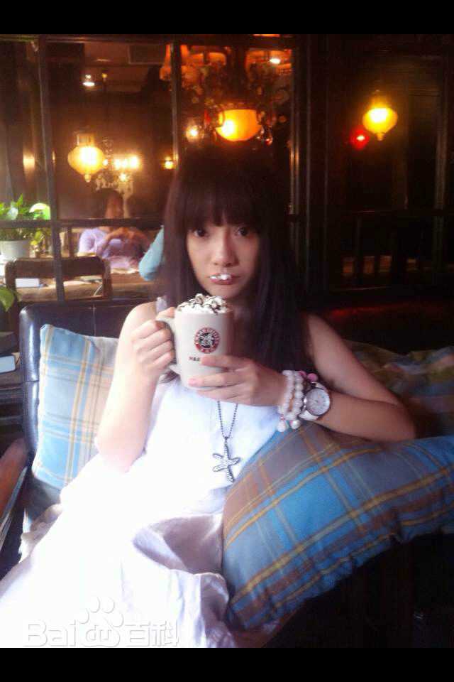 刘青(Ava Liu)生活照壁纸壁纸