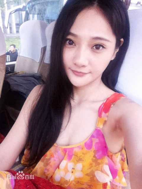 刘青(Ava Liu)生活照壁纸壁纸