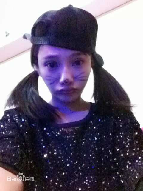 刘青(Ava Liu)生活照壁纸壁纸