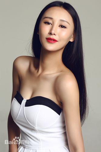 杜十五最全低胸白裙相册