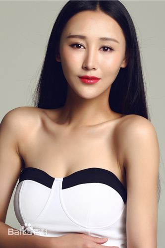 杜十五最全低胸白裙相册