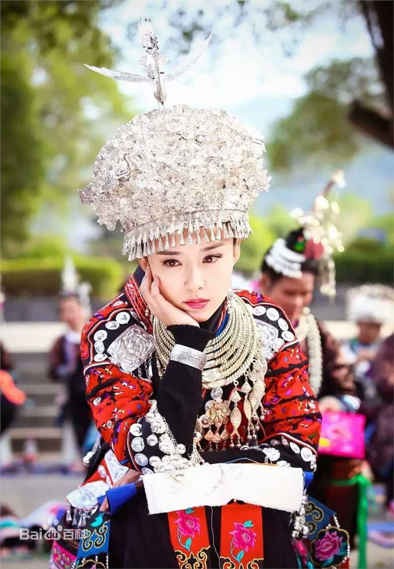 姜文轩前后照片