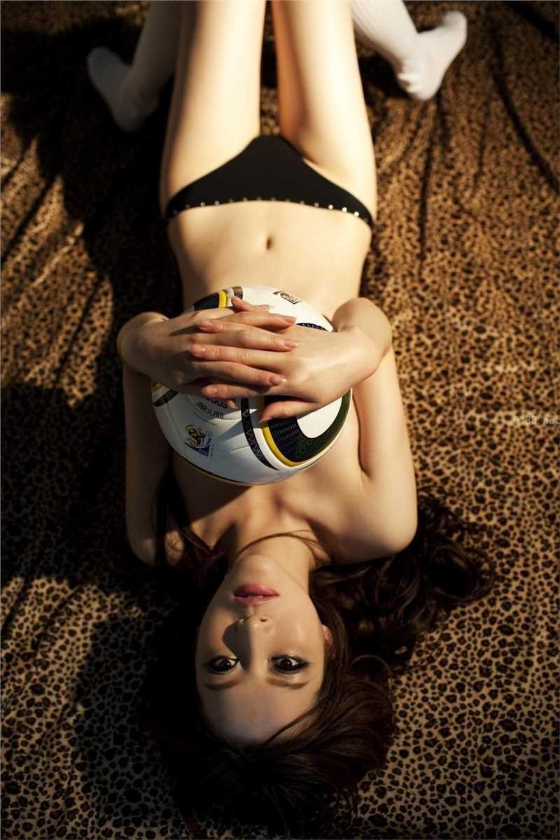 特别专辑江伊涵突破尺度最足球宝贝图片