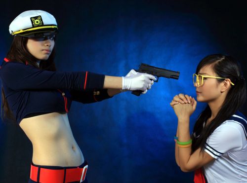 最新足球宝贝成立“反潜联盟”,立誓夹紧双腿_壁纸