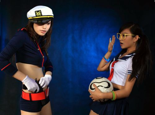 最新足球宝贝成立“反潜联盟”,立誓夹紧双腿_壁纸