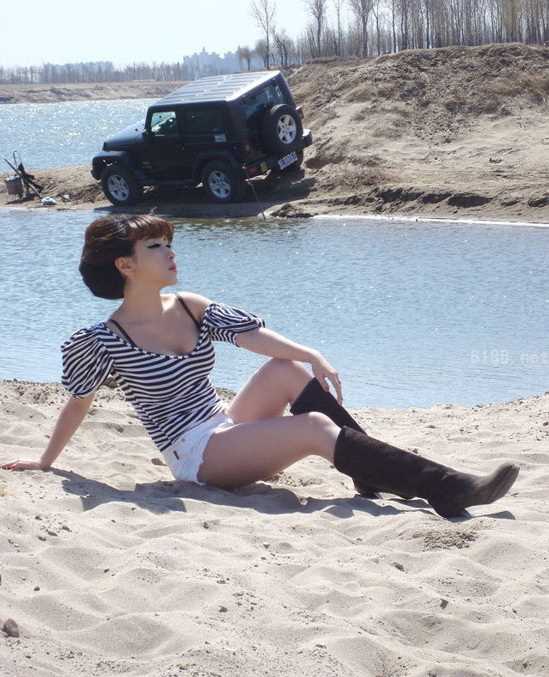 特别专辑足球宝贝戴雪儿,海军风格秀惑_图片